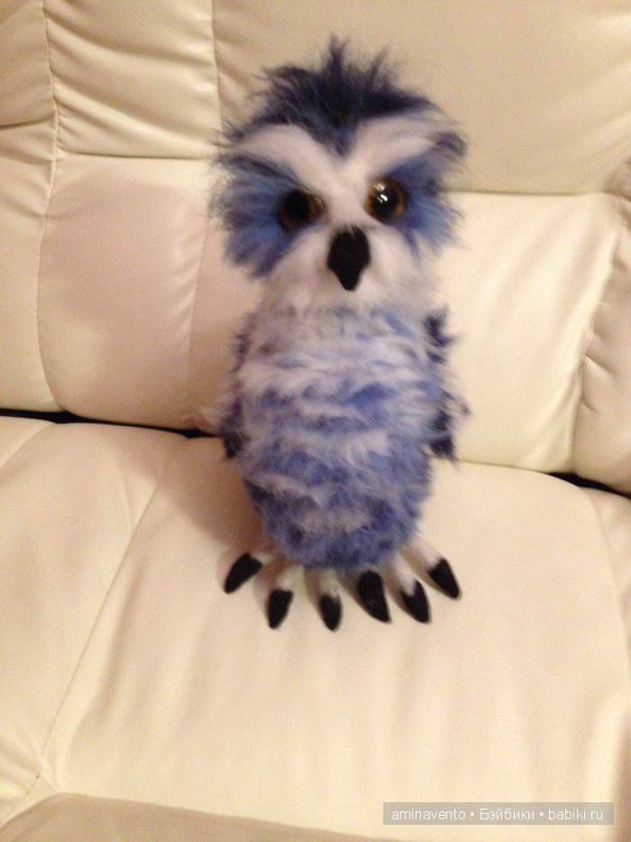 Эту милую игрушку не положишь на подушку. Знать, пример взяла с лошадки: стоя спать, а не в кроватке! Мои игрушки валянием