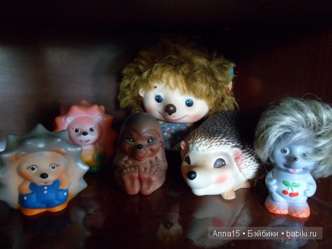 Коллекция игрушек детства