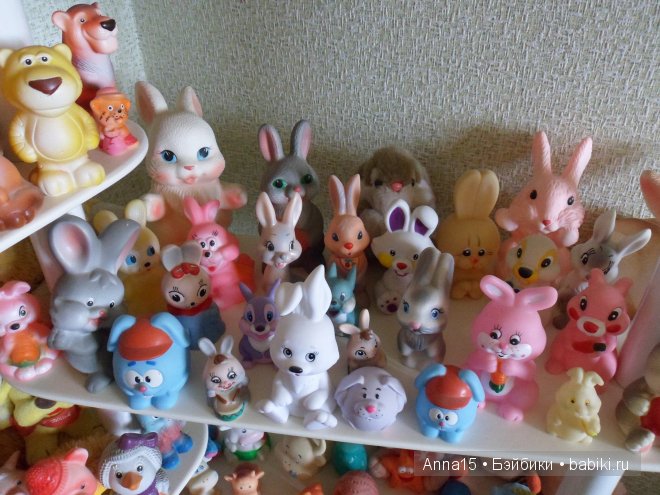 Коллекция игрушек детства