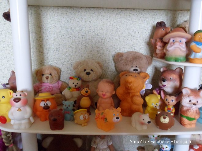 Коллекция игрушек детства
