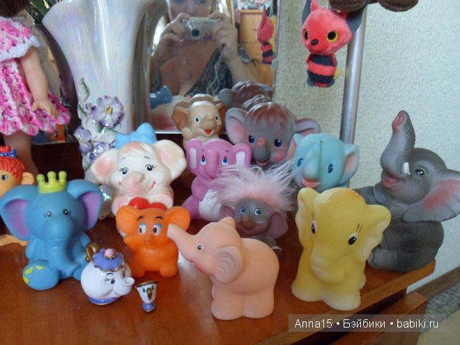 Коллекция игрушек детства