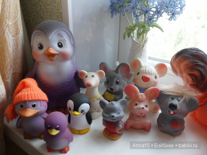 Коллекция игрушек детства
