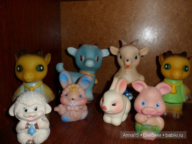 Коллекция игрушек детства