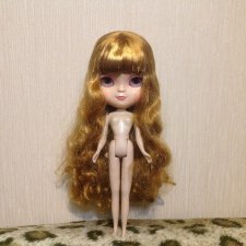 Русоволосая красавица с очень густыми волосами , аналог TBL Блайз . Доставка по России в цене .