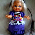 Сенди готовится к Хеллоуину