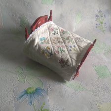 Цветы в кукольном доме