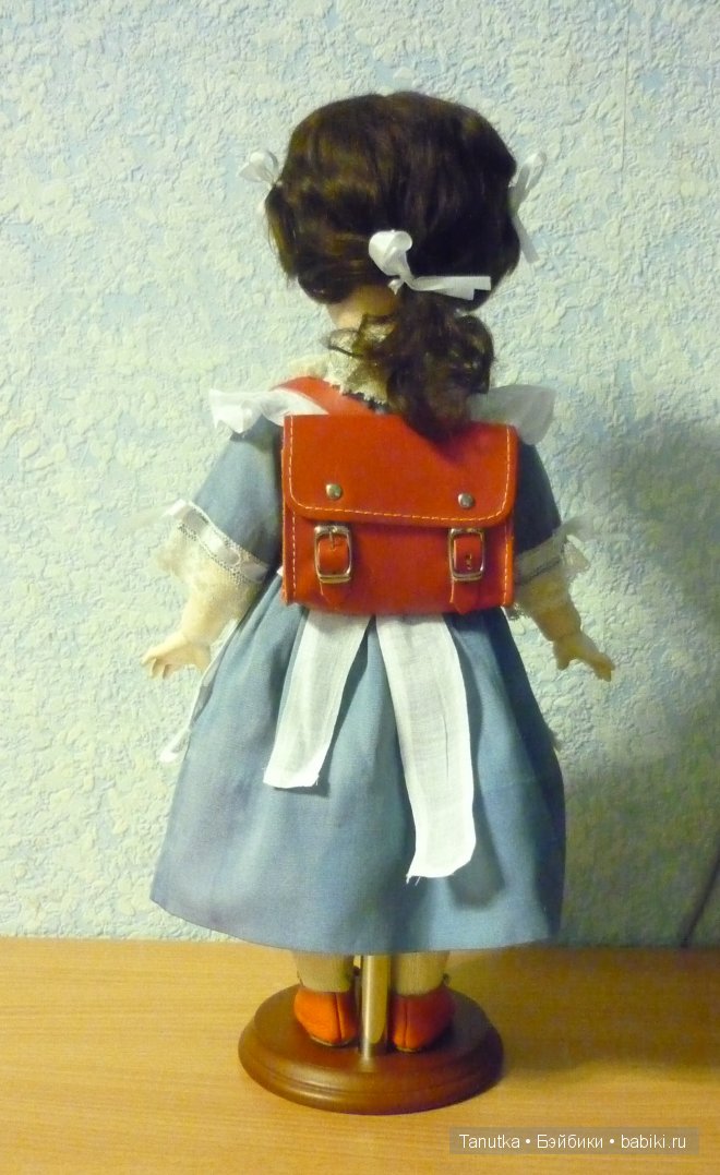 Сентябрь. Приезд гимназистки. Антикварная кукла Simon & Halbig