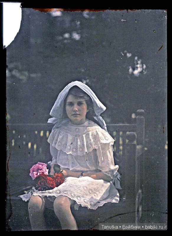 Девочки и цветы. Цветная фотосессия начала ХХ-го века (фото 7)