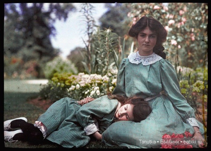 Девочки и цветы. Цветная фотосессия начала ХХ-го века