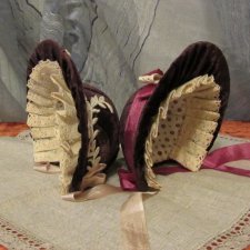 Шляпная вечеринка, 3 года спустя