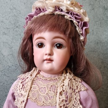 Из чего же, из чего же, из чего же сделаны эти девчонки? Или снова Kestner.