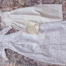 Антикварный крестильный комплект для куклы