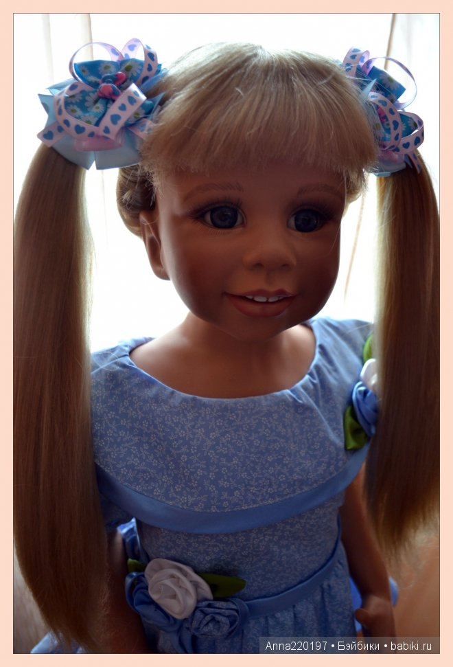 Новые наряды и бантики моих девочек. Коллекционные куклы Паула, Берит (фото 5)