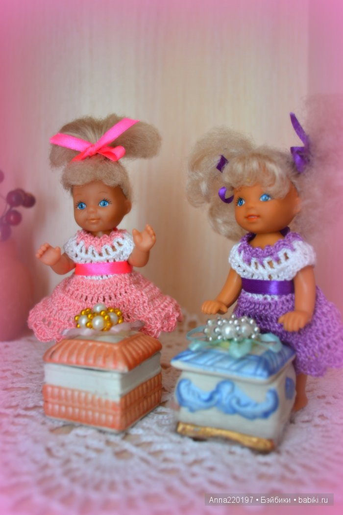 Сэм и его малышки Келли и Шелли