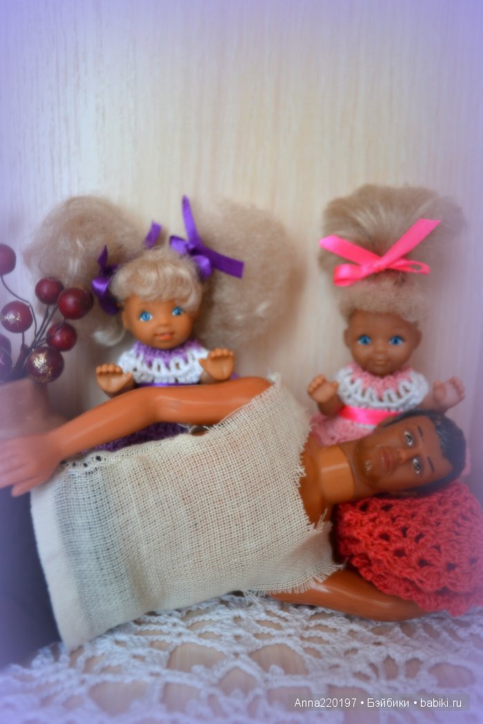 Сэм и его малышки Келли и Шелли