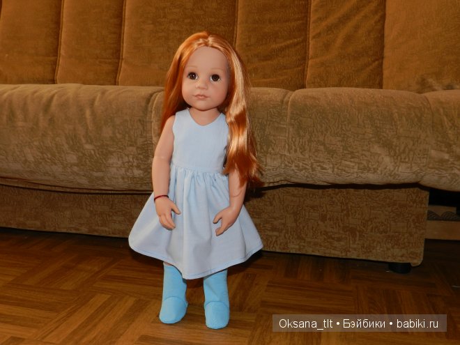 Плетеная вешалка для кукольной одежды