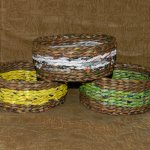 Мастер-класс по плетению круглой корзины из газетных трубочек