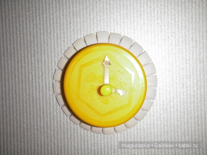 Как сделать настенные часы в кукольный домик за 10 минут. Мастер-класс (фото 2)