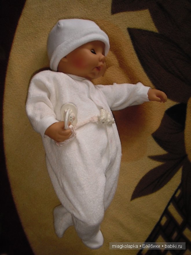 Сонюшка приехала. Анабелька первой версии (Baby Annabell)