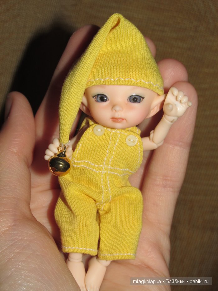 Капля света на ладонь попала