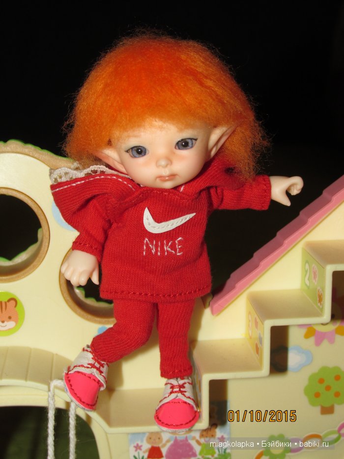 Спорт и кружево...вещи очень даже совместимые. Толстовка и леггинсы на реалика своими руками (фото 4)