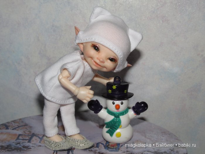 Снежный котинька и Царь Мухоморов. Новогодние наряды (фото 2)