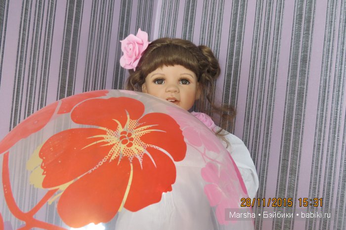 фарфоровая кукла Моники Левинг