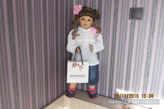 фарфоровая кукла Моники Левинг