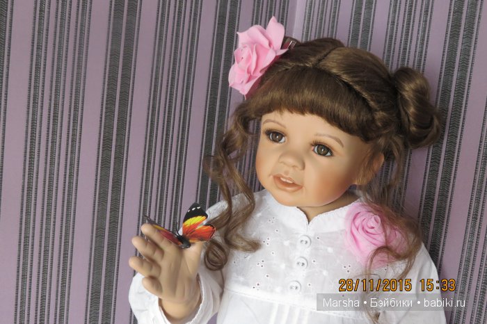 фарфоровая кукла Моники Левинг
