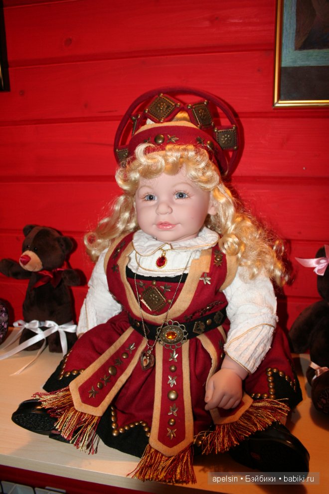 Прекрасная кудряшка Adora Andras из Норвегии