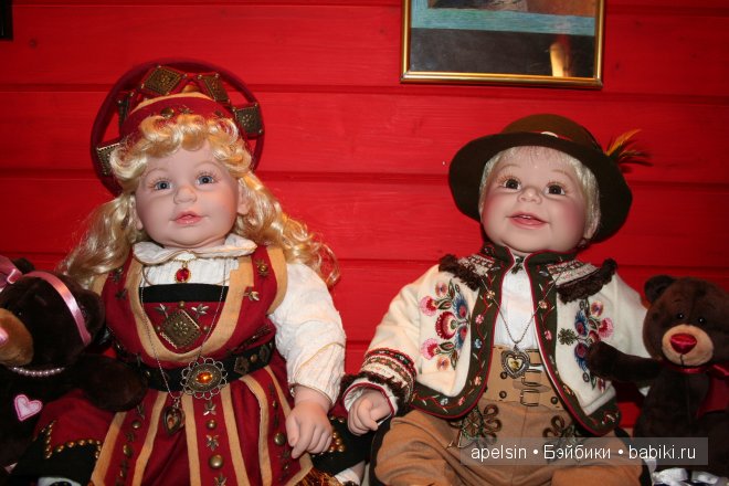 Дарко, Adora doll