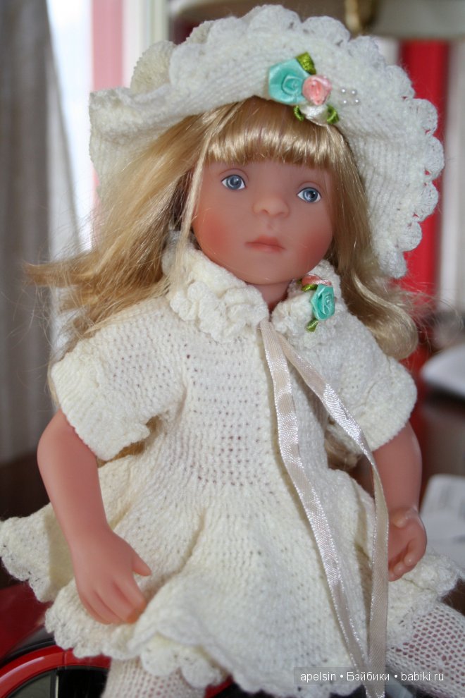Белый, белый снег (наши обновки) или сравнение Жозефины и Силли Minouche Kathe Kruse | Бэйбики Белый, белый снег (наши обновки) или сравнение Жозефины и Силли Minouche Kathe Kruse (фото 9)