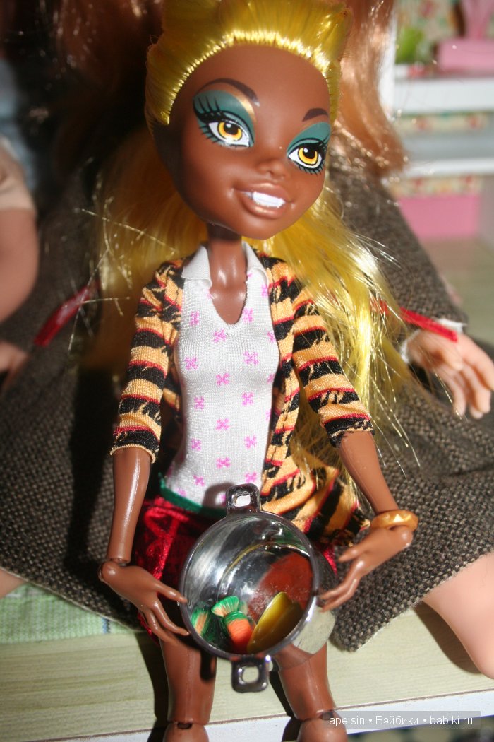 Знакомство с семейкой волков Monster High "A pack of trouble set"