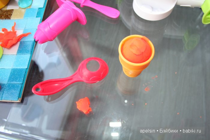 Интересный пластилин и тесто для лепки для игры в мороженщика - Play Doh (Плей до)