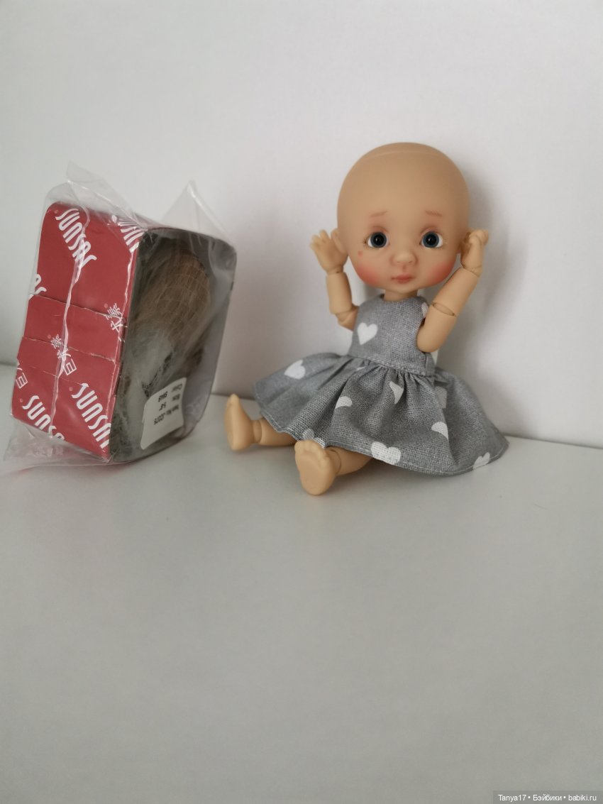 Как Алиса открывала посылки (фото 9)