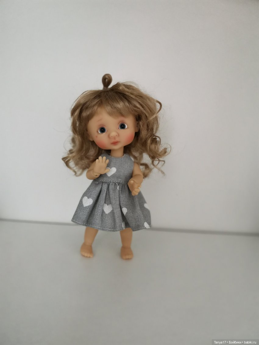 Как Алиса открывала посылки (фото 10)