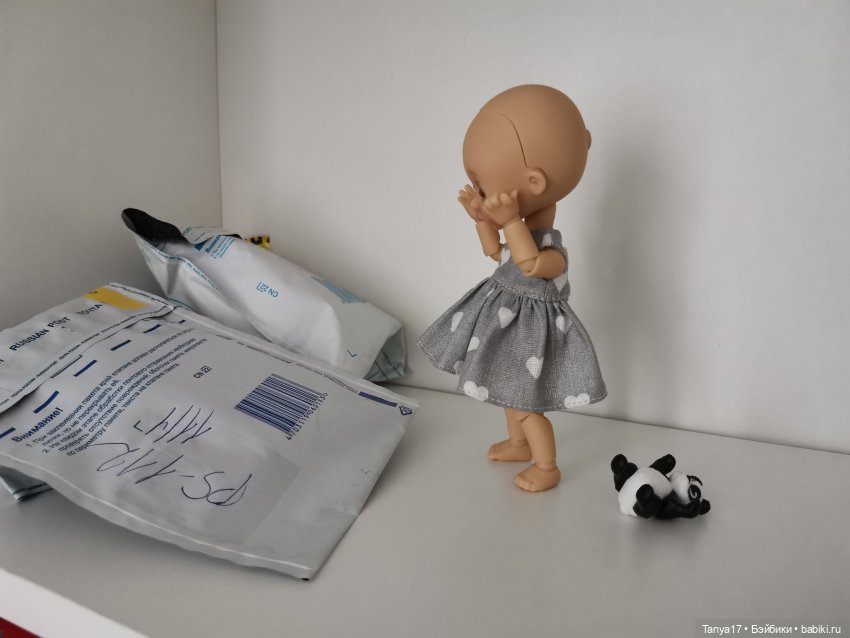 Как Алиса открывала посылки (фото 2)