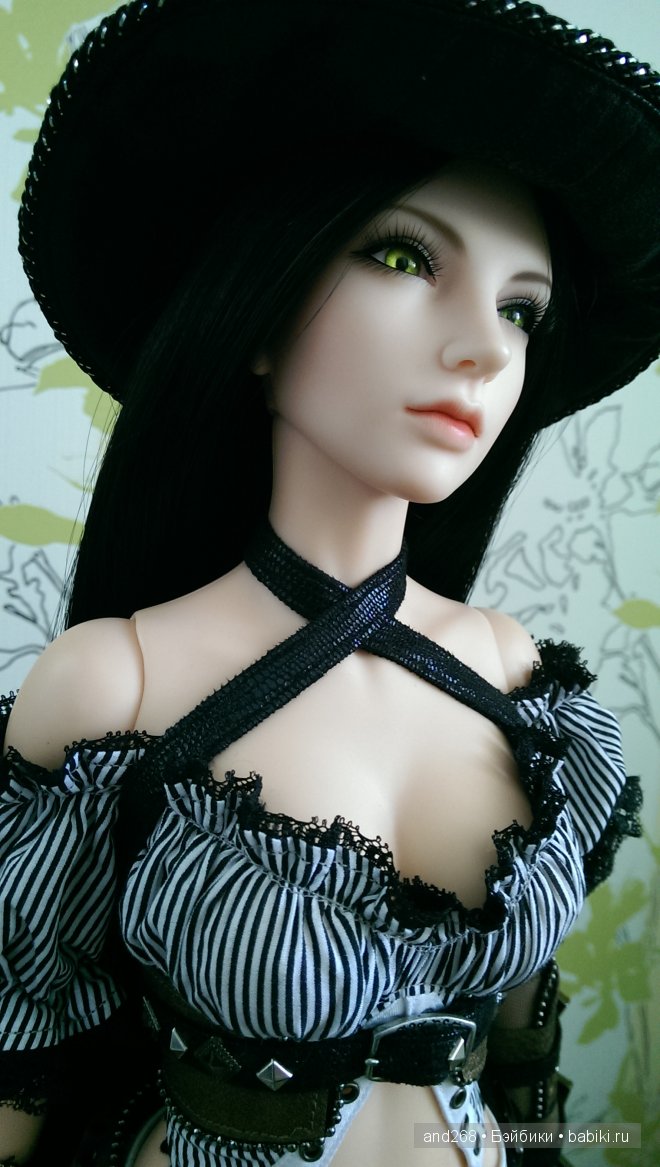 Повелительница времени. Iplehouse, Carina