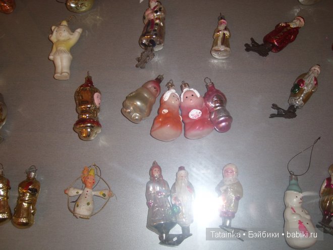 В библиотеку… за новогодним настроением! Игрушки детства 2