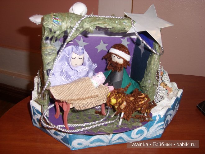 В библиотеку… за новогодним настроением! Игрушки детства 2