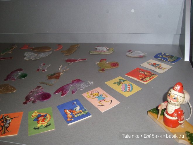 В библиотеку… за новогодним настроением! Игрушки детства 2