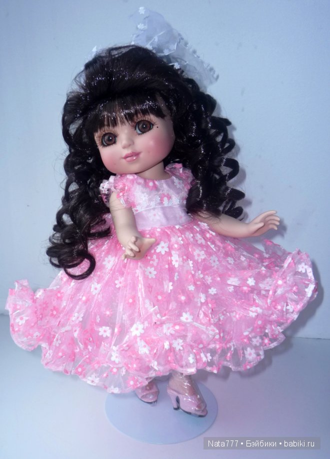 Красивая и нежная как цветочек фарфоровая кукла от Мари Осмонд (фото 6)