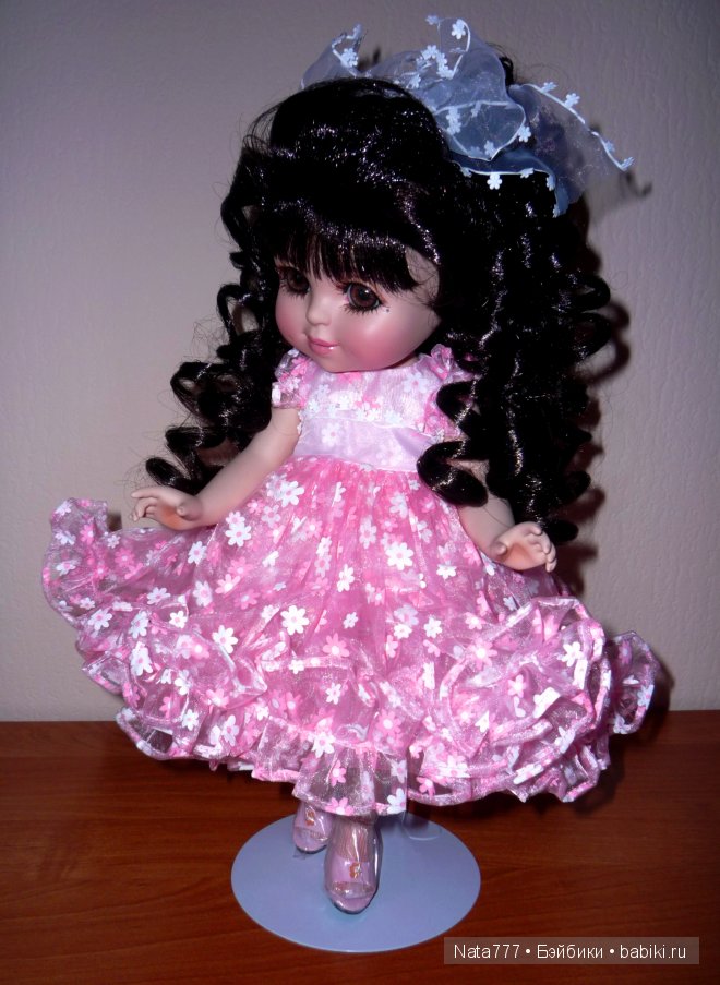 Красивая и нежная как цветочек фарфоровая кукла от Мари Осмонд (фото 9)