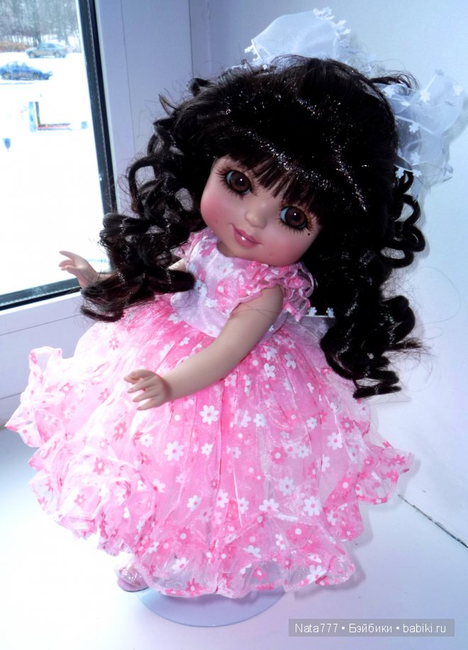 Красивая и нежная как цветочек фарфоровая кукла от Мари Осмонд