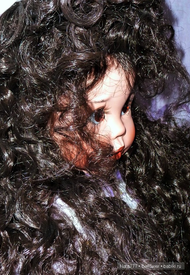 Роскошная и очаровательная фарфоровая кукла от Линды Рик