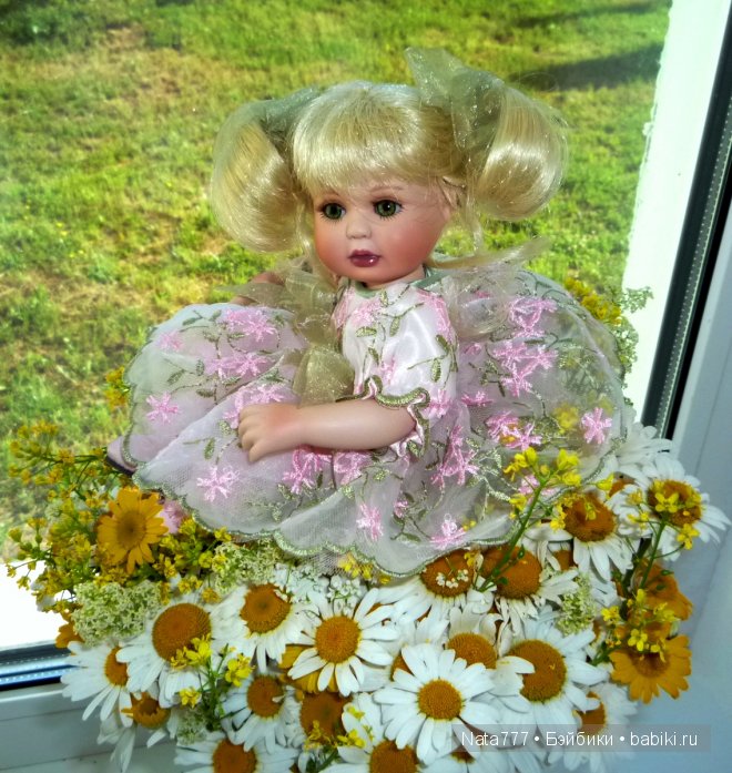 "Нежный цветочек", фарфоровая кукла от Мари Осмонд (фото 6)