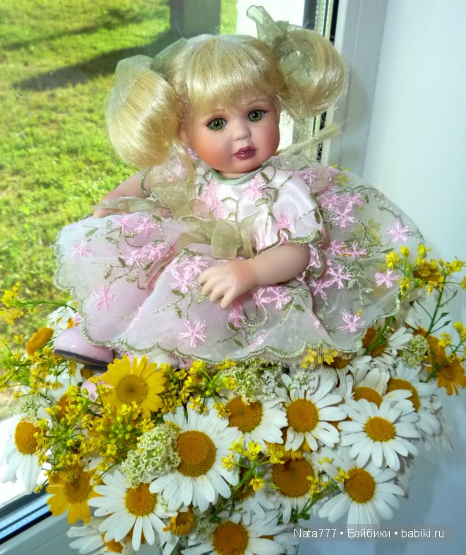 "Нежный цветочек", фарфоровая кукла от Мари Осмонд (фото 4)