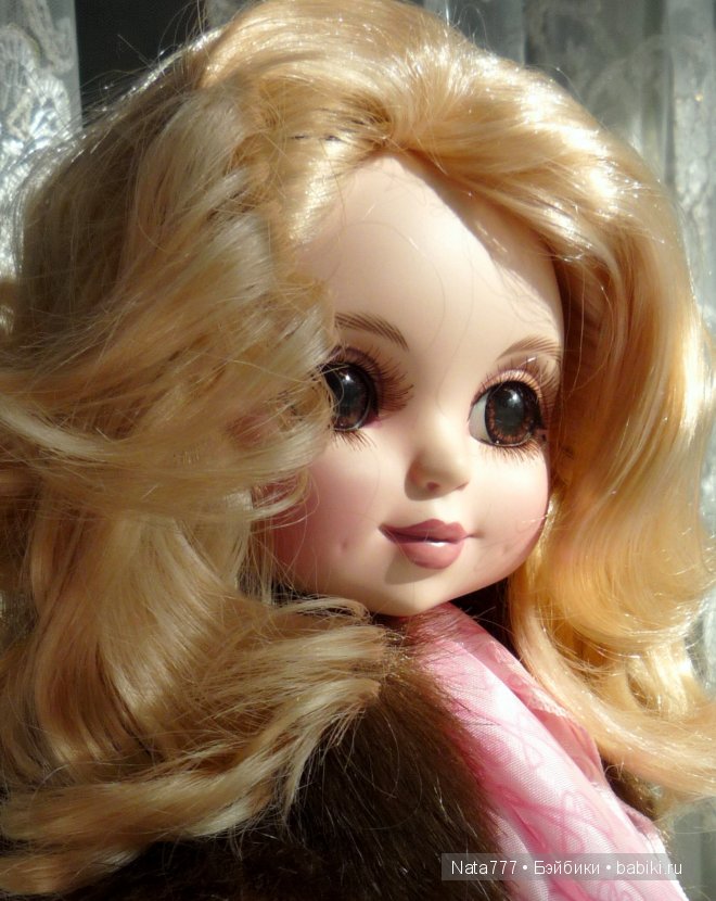 Фарфоровая кукла от Мари Осмонд Adora Basso Belle