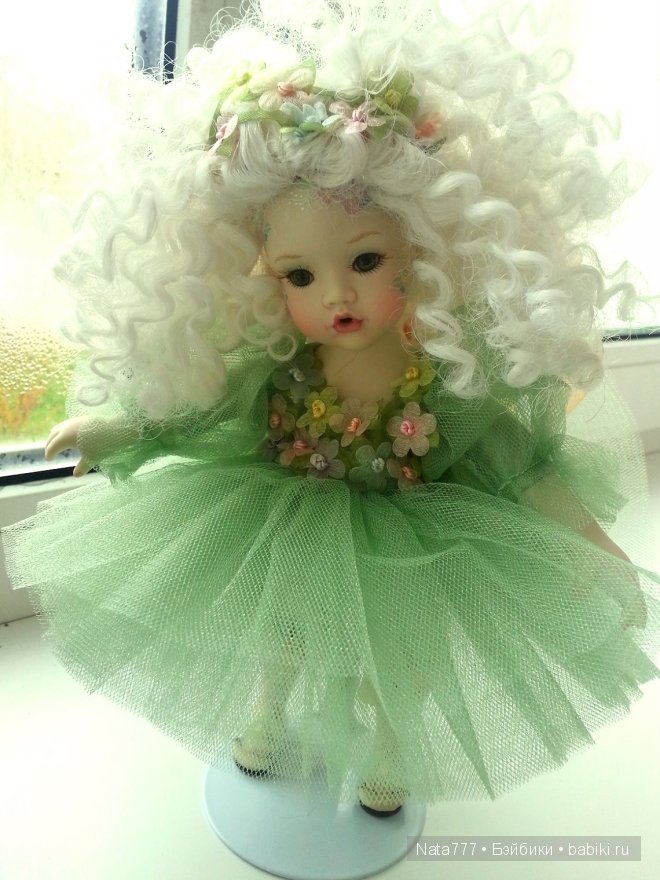 Прекрасная Табита фарфоровая кукла (фото 3)