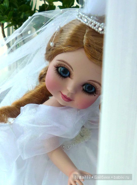 "Невеста" Фарфоровая кукла от Мари Осмонд (фото 4)